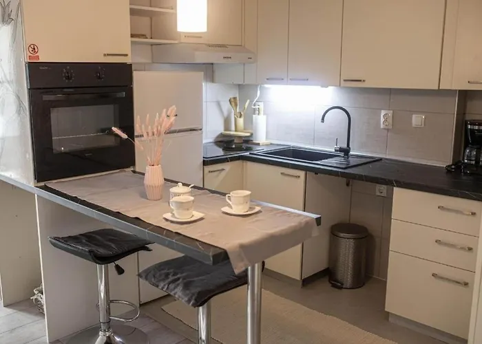 With Parking Space - 24457 Appartamento *